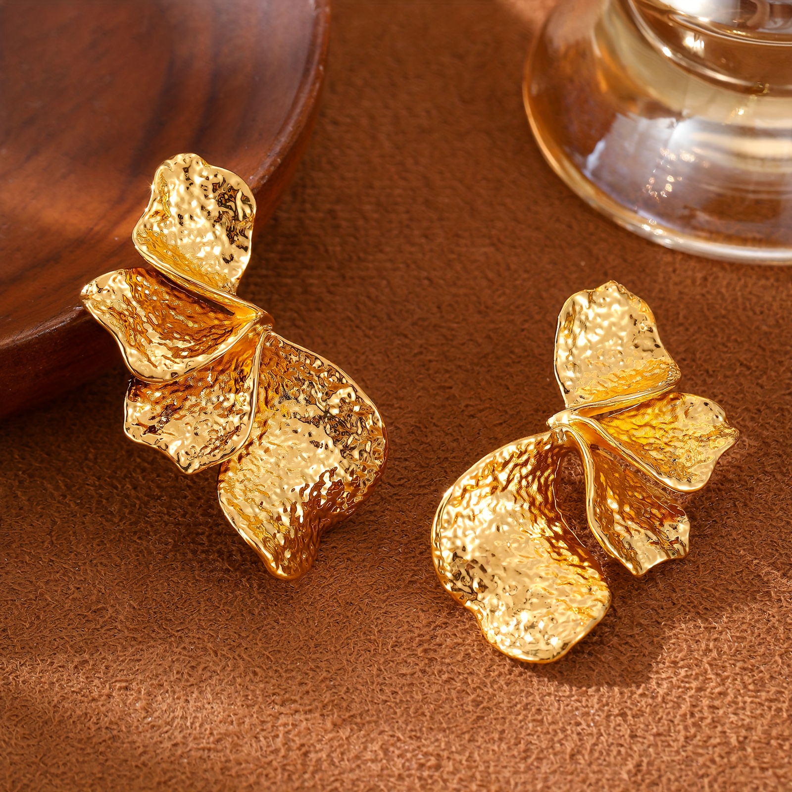 2pcs Plated Ruffled Leaf & Petal Stud Earrings Set